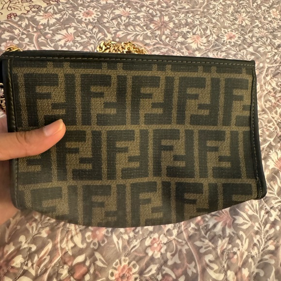 🤍Auth🧚‍♀️FENDI Zucca Zucchino Wristlet Pouch Wallet Crossbody Pochette/Clutch✨ - Picture 3 of 8